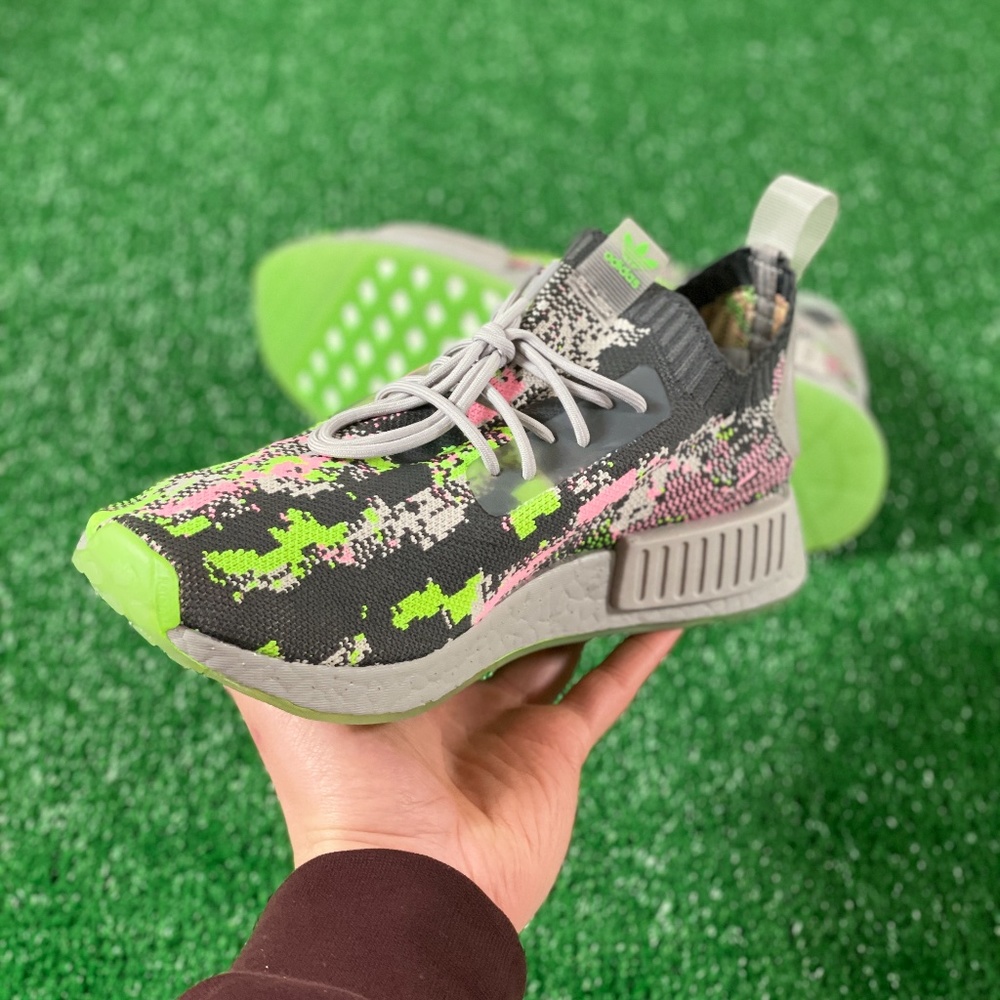 Adidas Originals NMD_R1 Primeknit Mens Running Shoe Multi-Color G57939 NEW Multi - Picture 2 of 9